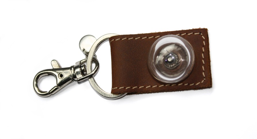 Sleutelhanger met holle kraal en labeltje